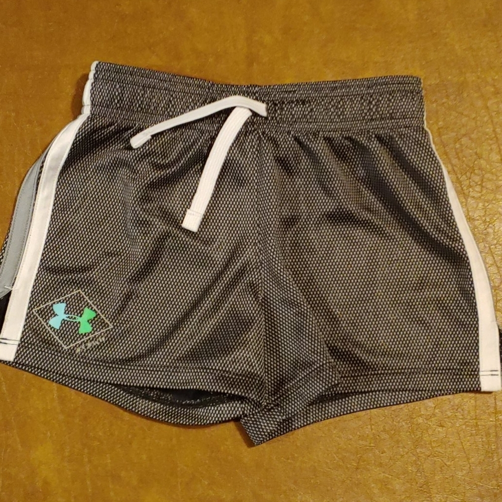 Under Armour Shorts Size XS - Picture 1 of 5